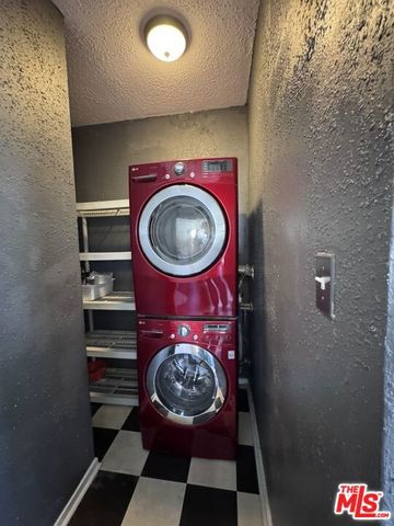 1425 S Curson Avenue, Los Angeles, CA 90019