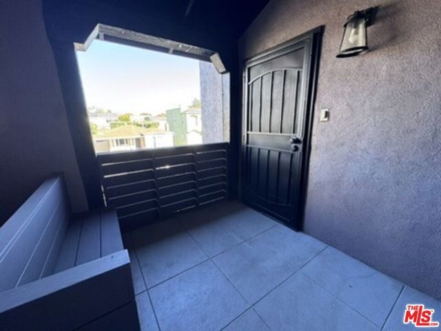 1425 S Curson Avenue, Los Angeles, CA 90019