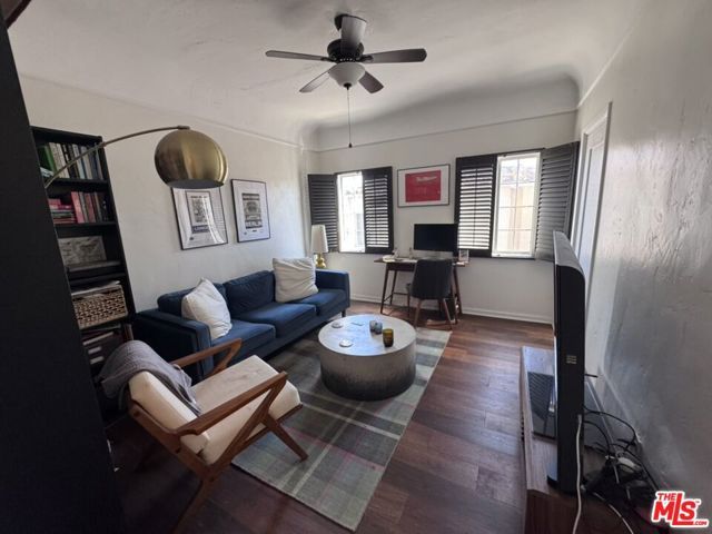 1425 S Curson Avenue, Los Angeles, CA 90019