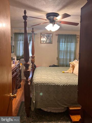 1236 N HOWARD ST, Philadelphia, PA 19122