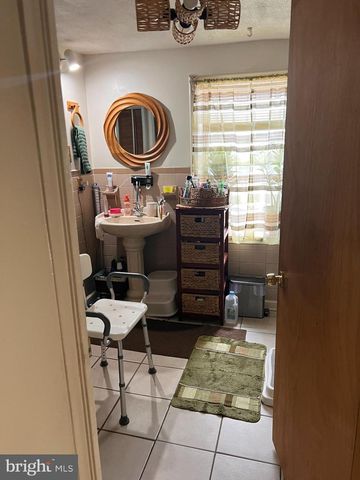 1236 N HOWARD ST, Philadelphia, PA 19122