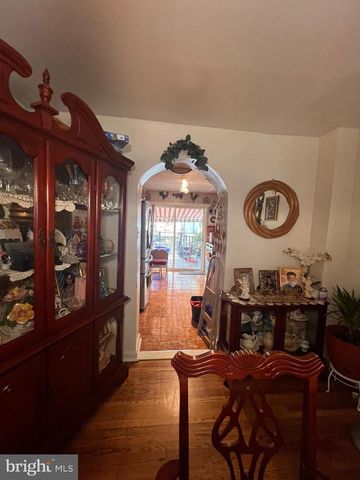 1236 N HOWARD ST, Philadelphia, PA 19122