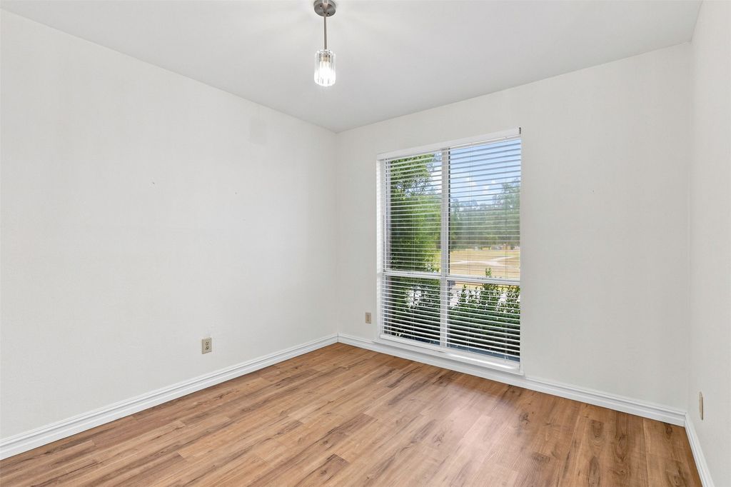 2126 Greenstone Trail, Carrollton, TX 75010 — photo 4