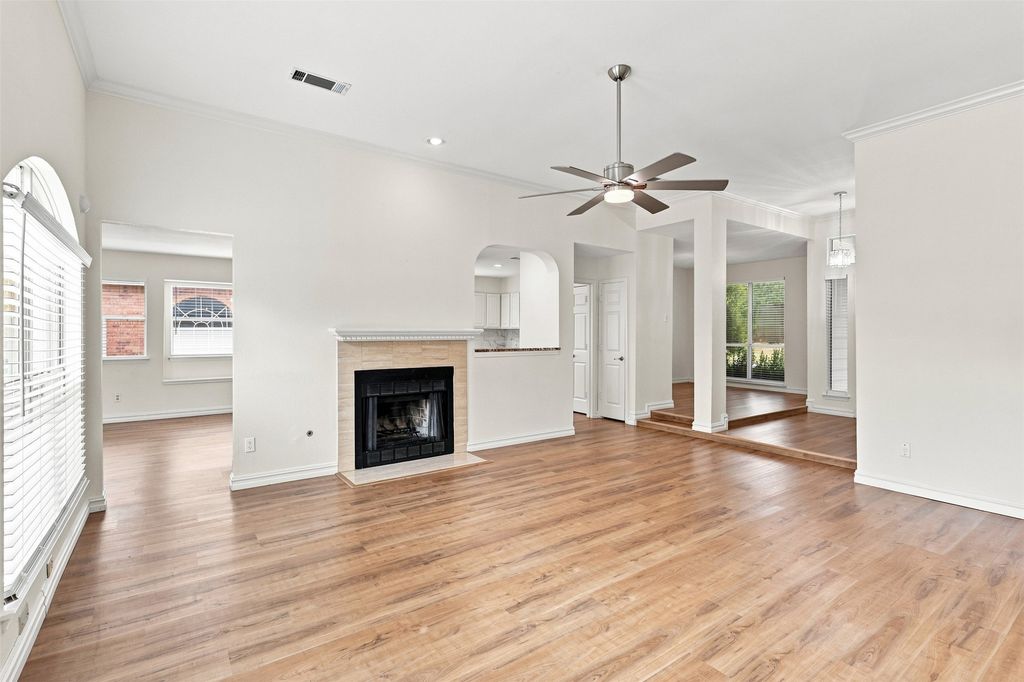 2126 Greenstone Trail, Carrollton, TX 75010 — photo 5