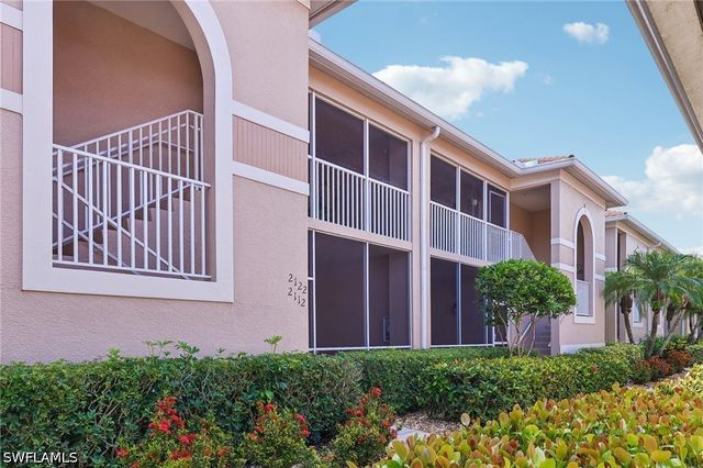 2810 Cypress Trace CIR 2112, Naples, FL 34119
