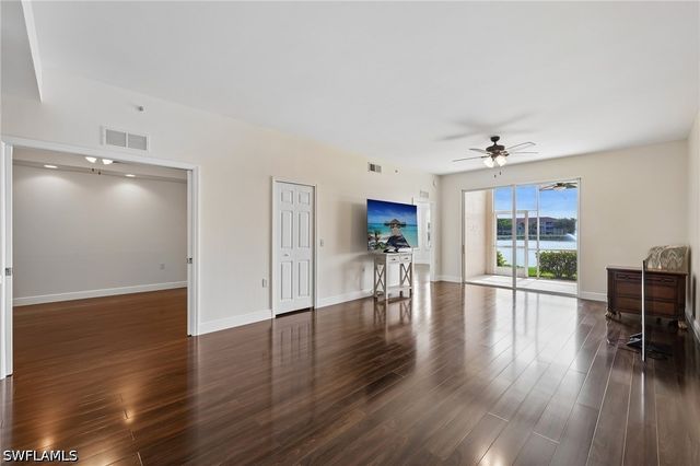 2810 Cypress Trace CIR 2112, Naples, FL 34119