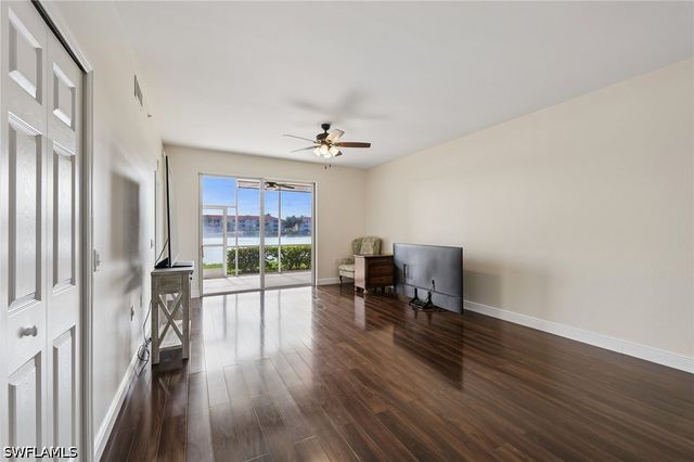 2810 Cypress Trace CIR 2112, Naples, FL 34119