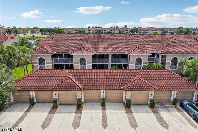 2810 Cypress Trace CIR 2112, Naples, FL 34119