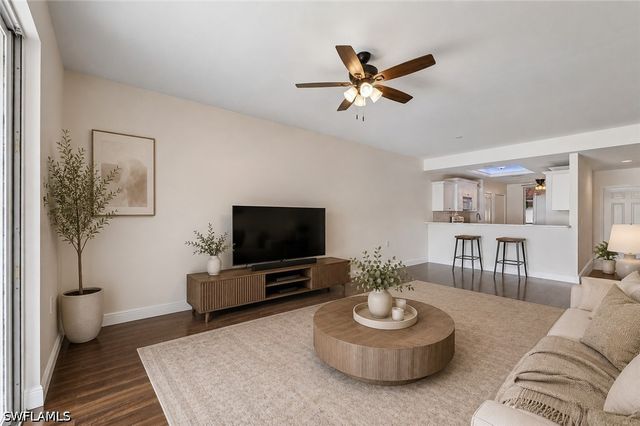 2810 Cypress Trace CIR 2112, Naples, FL 34119