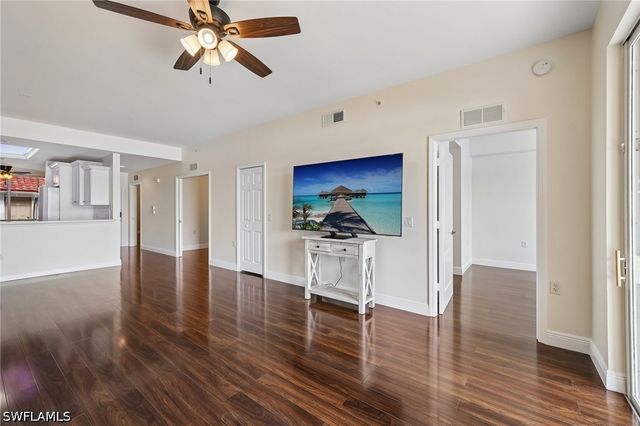 2810 Cypress Trace CIR 2112, Naples, FL 34119