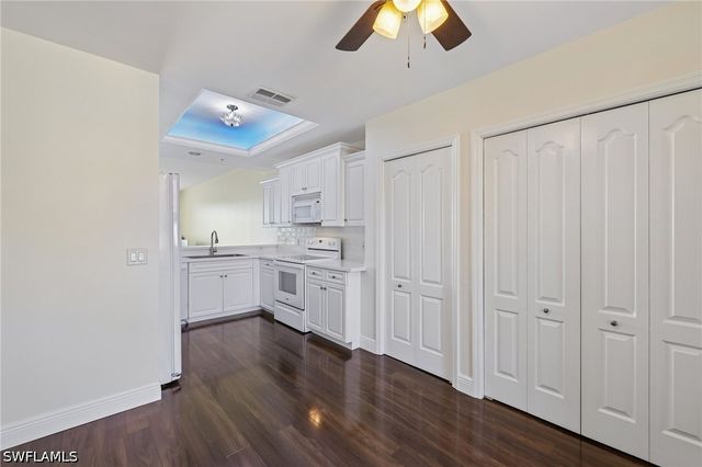2810 Cypress Trace CIR 2112, Naples, FL 34119