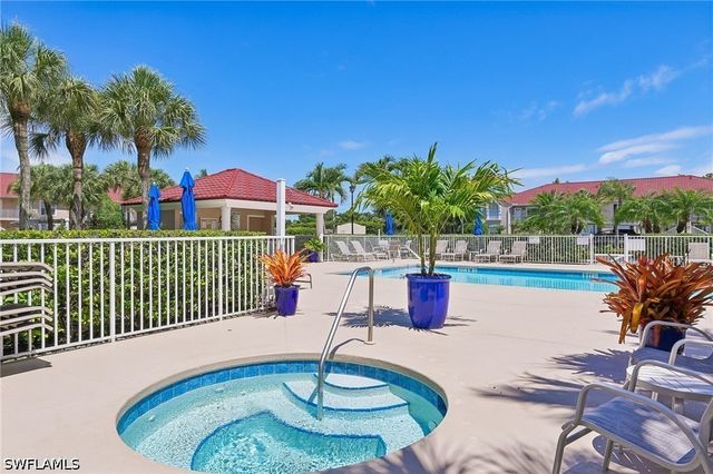 2810 Cypress Trace CIR 2112, Naples, FL 34119