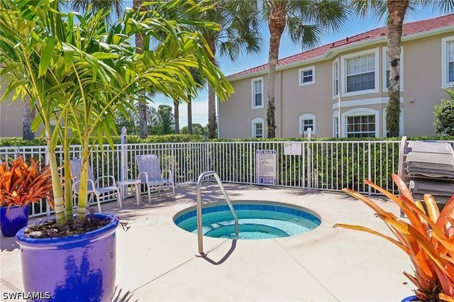 2810 Cypress Trace CIR 2112, Naples, FL 34119