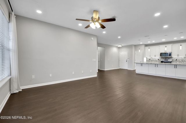 11251 CAMPFIELD Drive 4209, Jacksonville, FL 32256