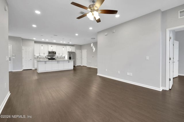 11251 CAMPFIELD Drive 4209, Jacksonville, FL 32256