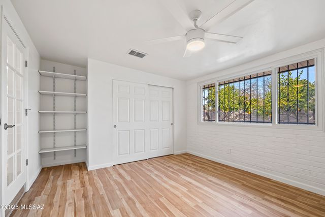 8601 E Mabel Place, Tucson, AZ 85715