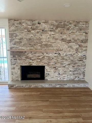 8601 E Mabel Place, Tucson, AZ 85715