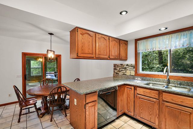 11535 Longden Avenue, Pinckney, MI 48169