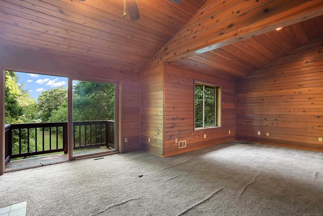 11535 Longden Avenue, Pinckney, MI 48169