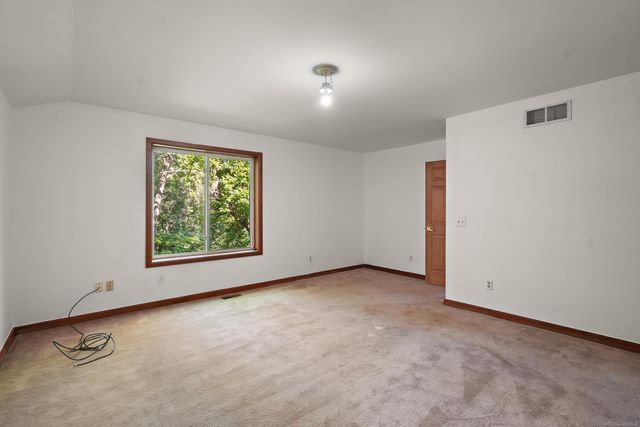 11535 Longden Avenue, Pinckney, MI 48169