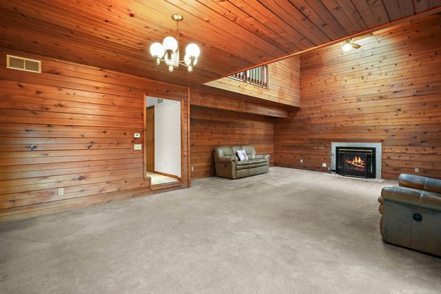 11535 Longden Avenue, Pinckney, MI 48169