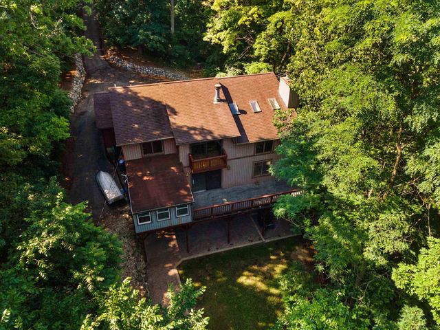 11535 Longden Avenue, Pinckney, MI 48169