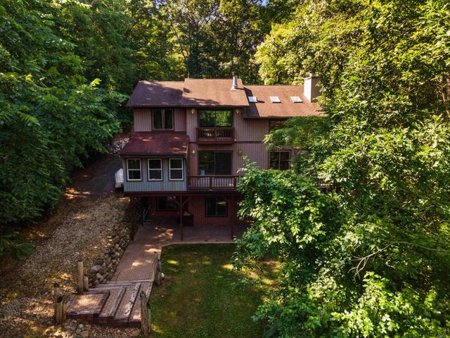 11535 Longden Avenue, Pinckney, MI 48169