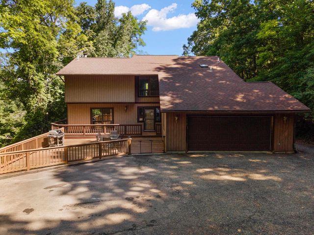 11535 Longden Avenue, Pinckney, MI 48169