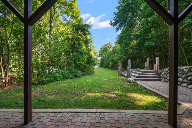 11535 Longden Avenue, Pinckney, MI 48169