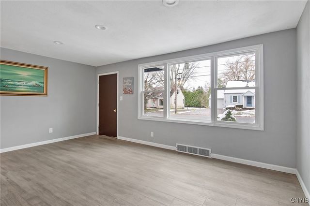 201 Orchard Drive West, Salina, NY 13212