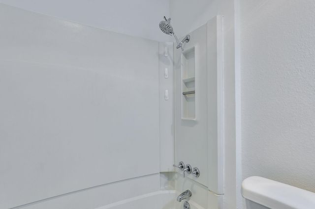 6900 Trendal LN, Austin, TX 78744