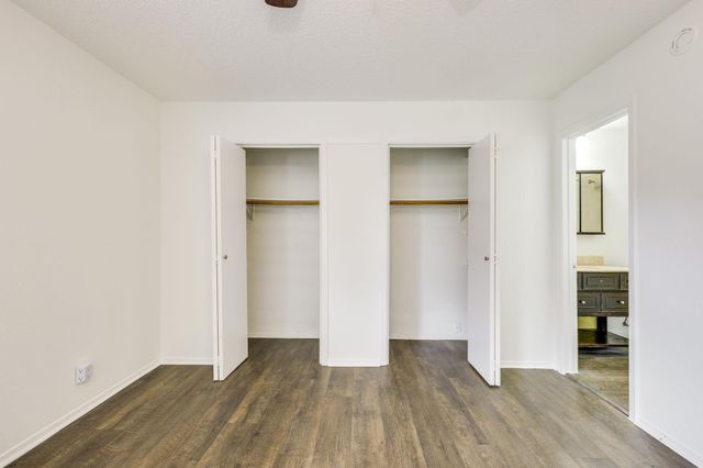 6900 Trendal LN, Austin, TX 78744