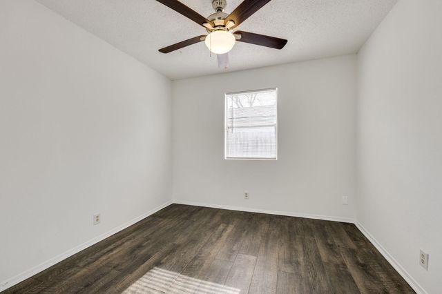 6900 Trendal LN, Austin, TX 78744