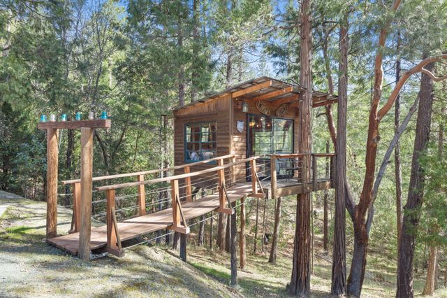 5191 Pleasant Creek Road, Rogue River, OR 97537