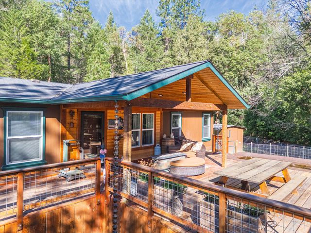 5191 Pleasant Creek Road, Rogue River, OR 97537