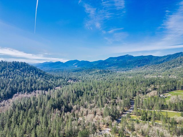 5191 Pleasant Creek Road, Rogue River, OR 97537