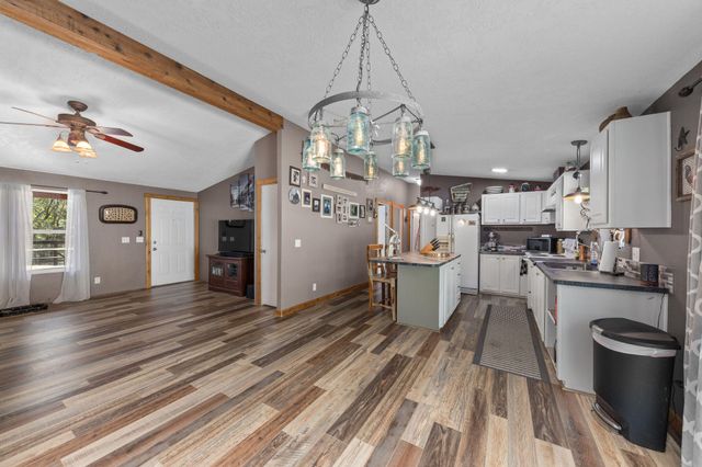 5191 Pleasant Creek Road, Rogue River, OR 97537