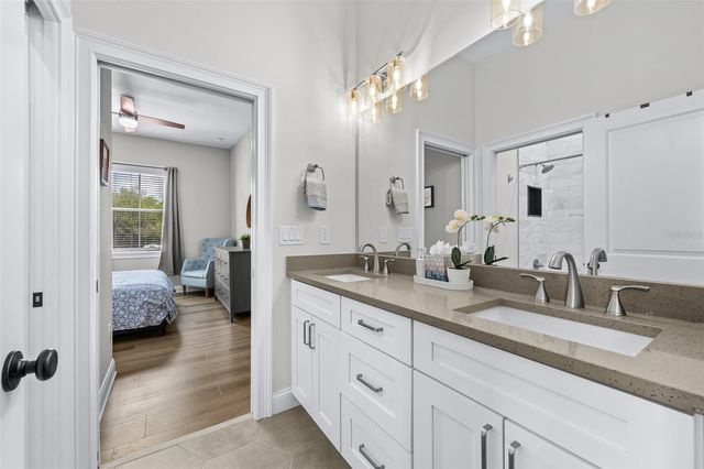 3601 W ROGERS AVENUE, Tampa, FL 33611