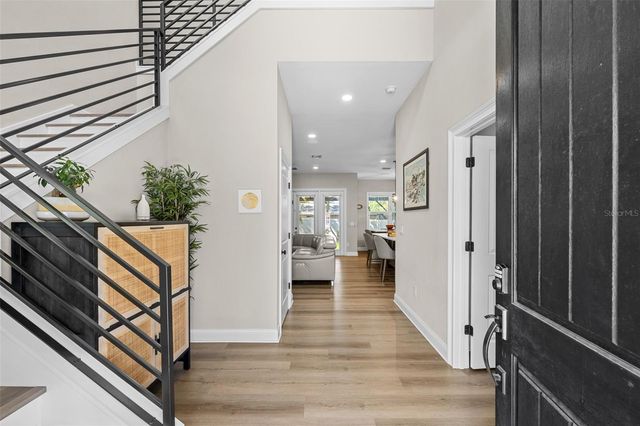 3601 W ROGERS AVENUE, Tampa, FL 33611