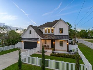 3601 W ROGERS AVENUE, Tampa, FL 33611