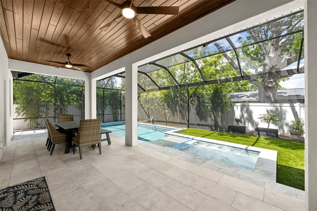 Image 2 of property listing at 3601 W ROGERS AVENUE, Tampa, FL 33611