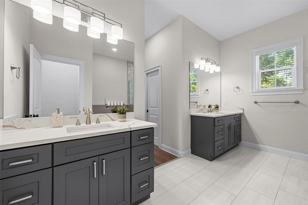 Image 18 of property listing at 3601 W ROGERS AVENUE, Tampa, FL 33611