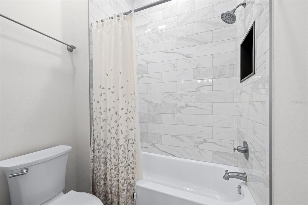 Image 22 of property listing at 3601 W ROGERS AVENUE, Tampa, FL 33611