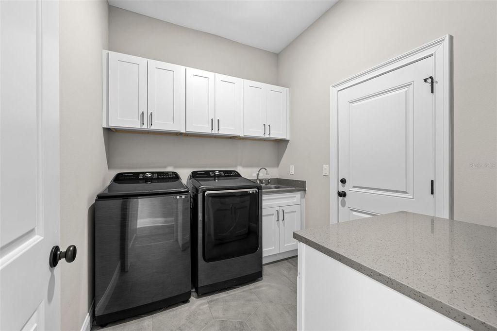 Image 27 of property listing at 3601 W ROGERS AVENUE, Tampa, FL 33611