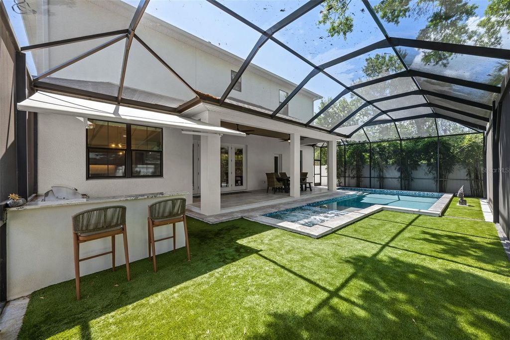 Image 4 of property listing at 3601 W ROGERS AVENUE, Tampa, FL 33611