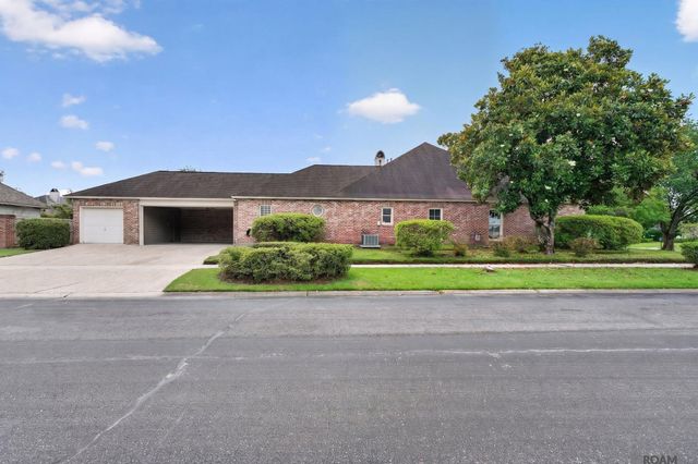 5413 N Pointer Ct, Baton Rouge, LA 70808