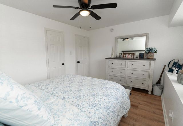 2817 Sams Drive, Seabrook, TX 77586