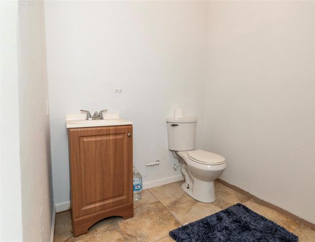 2817 Sams Drive, Seabrook, TX 77586