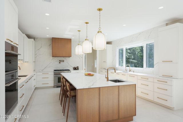 1612 Badger Drive, Toms River, NJ 08755