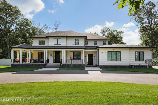 1612 Badger Drive, Toms River, NJ 08755